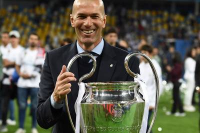 Bekreftet: Zinédine Zidane blir Frankrike-trener