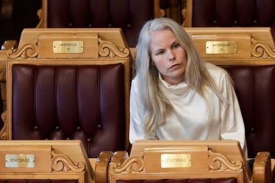 SV-lederen raser mot Sp: – Vedum har løgn og avtalebrudd som politisk metode