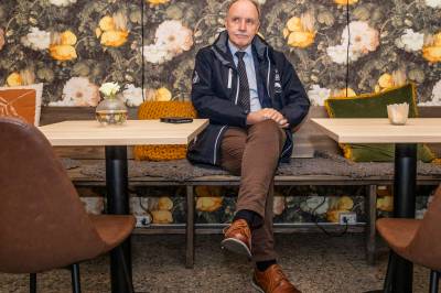 Han gikk til kamp mot Høyres Oslo-elite. Nå erklærer han slaget for tapt.