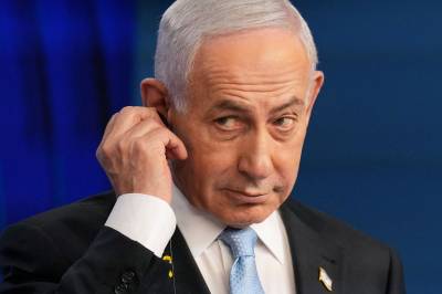 De arabiske landene skulle stå sammen mot Iran. Emiratene vil heller samarbeide med Israel.