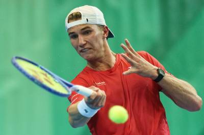 Budkov Kjær fikk tennisleksjon av russisk stjerne – ute av Madrid Open