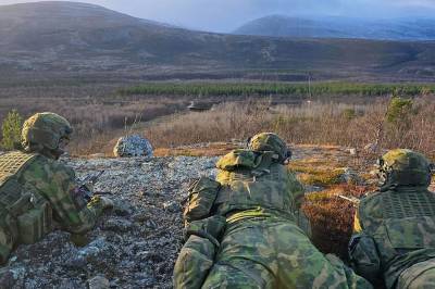 Forsvaret er blitt storforbruker av Starlink. MDG mener det kan true Norges sikkerhet.