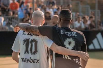 Senatet står ikke lenger i veien for fotball-legende Zinedine Zidane