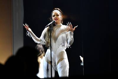 Rosalía fikk kongelig besøk etter «comeback» fra matforgiftning