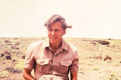 Midt i livet bestemte David Attenborough (100) seg: Han ville lage naturprogrammer, ikke være sjef
