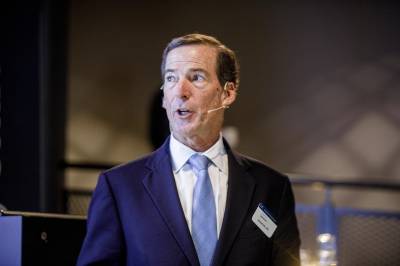 Børsen steg 0,6 prosent tirsdag. John Fredriksens NorAm Drilling steg 7 prosent på Pareto-analyse.