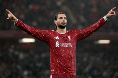 Liverpool videre etter sliteseier – Szoboszlai med drømmemål