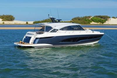 Riviera lanserer ny 5600 Sport Yacht