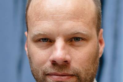 Justiskomiteens leder hardt ut mot regjeringen etter Jæren-dødsfall: – Opplegget er absurd
