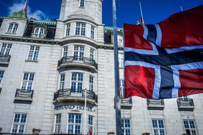 Henlegger sak etter kylling-siktelsen