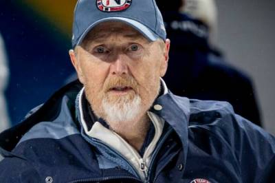 - Kom ut med to bager