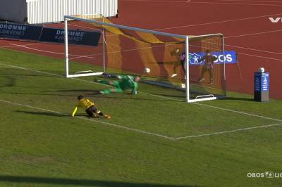 Se høydepunktene: Moss snudde kampen med to sene scoringer mot Lyn