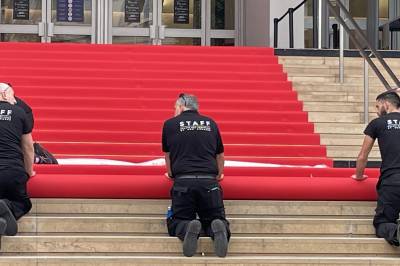 Grunnmuren går i oppløsning.