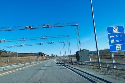 Skal Hadeland samles - fjern bommene internt