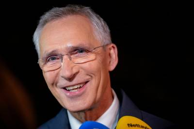 Stoltenberg tar DNB-grep