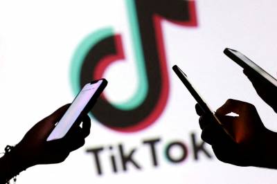 Meta kastar ut australske barn ut frå Instagram og Facebook