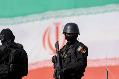 Opprør i Iran: – Jeg tror det går mot slutten for dette regimet