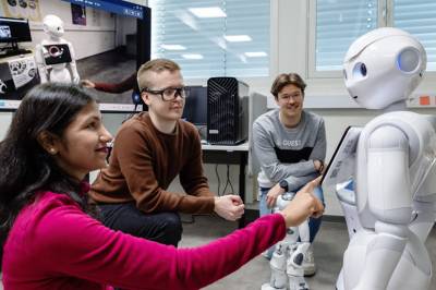 Kan roboten Pepper være en god lekekamerat?