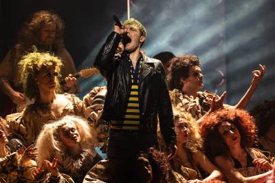 «We Will Rock You» er blitt en kultmusikal på Nye Hjorten. I hvert fall nesten.