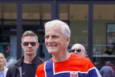 Åpner for fotball-pils, stenger for gründere