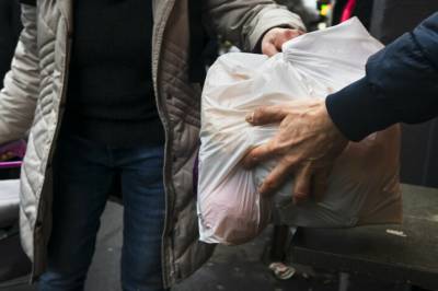 Kø for posene: - Massivt press