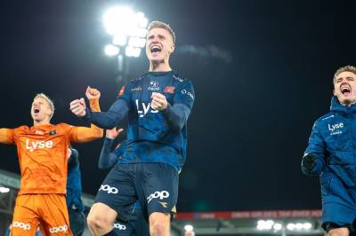 Alt om seieren mot Fredrikstad: Møt Viking etter seierskampen