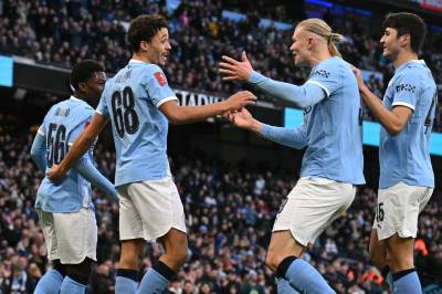 City rann over Exeter – vann 10–1