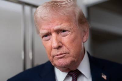 Trump innfører straffetoll for alle som handler med Iran