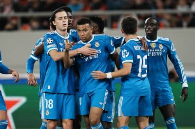 Lynraskt Mbappe-hattrick – tre mål på sju minutter