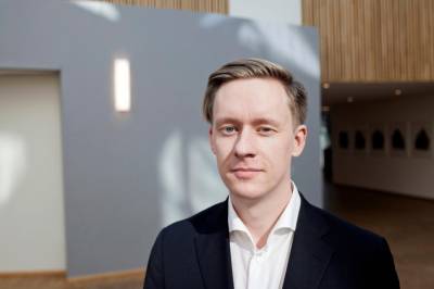 Analytiker Roy Tilley mener bankaksje er ufortjent billig