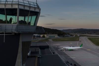 Avinor kansellerte leverandør: Oppsiktsvekkende og sterkt beklagelig, mener NHO Luftfart