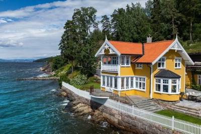 «Exit»-hytta solgt etter kraftig priskutt – setter rekord for Bunnefjorden