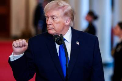 En pistol mot tinningen