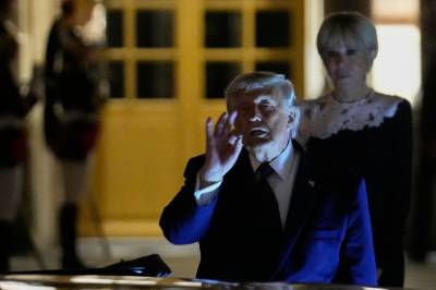 President Donald Trump om Iran-avtale: – Jeg signerte den i Versailles