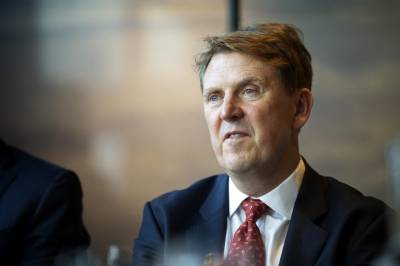 Analysesjef John Olaisen liker taperaksje i oljesektoren