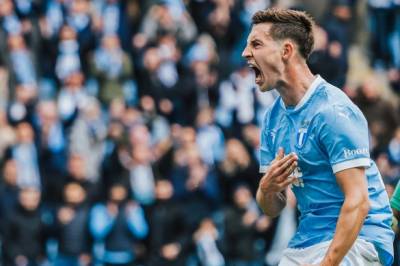 Tidligere Viking-spiller Lasse Berg Johnsen forlater tittelgrossist for å spille mot noen av verdens største stjerner