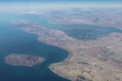 New York Times: Iran minelegger Hormuzstredet