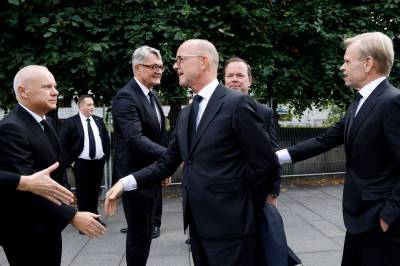 Næringslivstoppene samler seg for kong Haralds begravelse