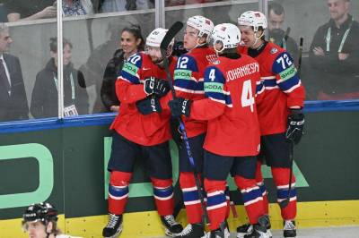 Norge sjokkerer Canada – leder bronsefinalen i hockey-VM