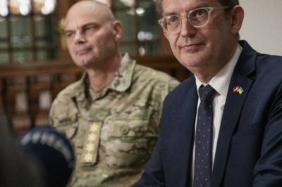 NÅ: Danske forsvarstopper svarer om Grønland