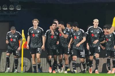 FCK tente avansement-håp – «Moi» scoret etter ett minutt