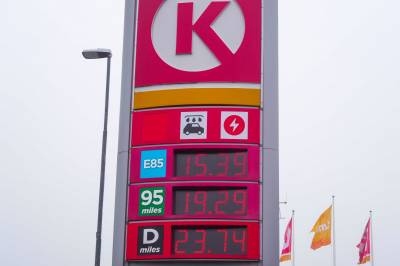 Byks i grense­handelen av drivstoff i mars