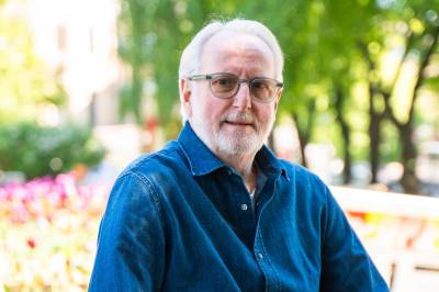 Eyvind Hellstrøms kokebok blir årets mest solgte bok