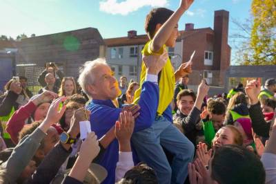 Nedlegger skole – stenger for internasjonal kompetanse