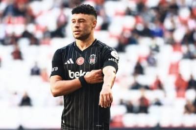 Alex Oxlade-Chamberlain hastes inn til signering før Europa League-kamp