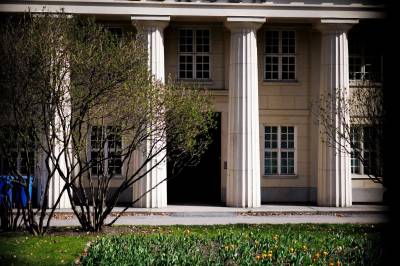 Oslo Børs kryper litt opp fra start – lakseselskaper faller