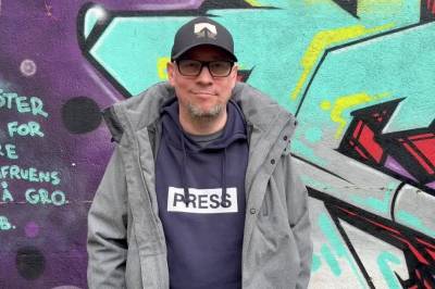 – Jeg har aldri hørt om noen som har tatt imot penger for en karakter