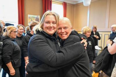 Thea joinet mamma på øving: – Vokste opp med dette