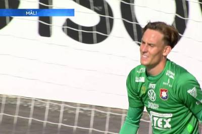 Hampus Gustafsson med selvmål for Örgryte