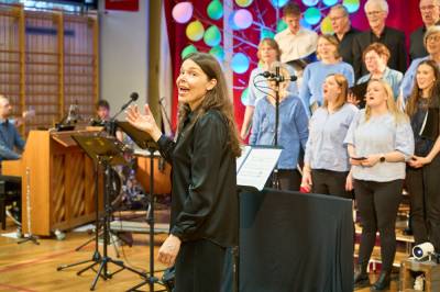 De sang fram våren &bull; Birkenesavisa